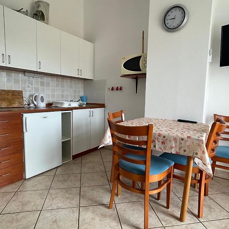 Apartments Zora Нин Стая снимка