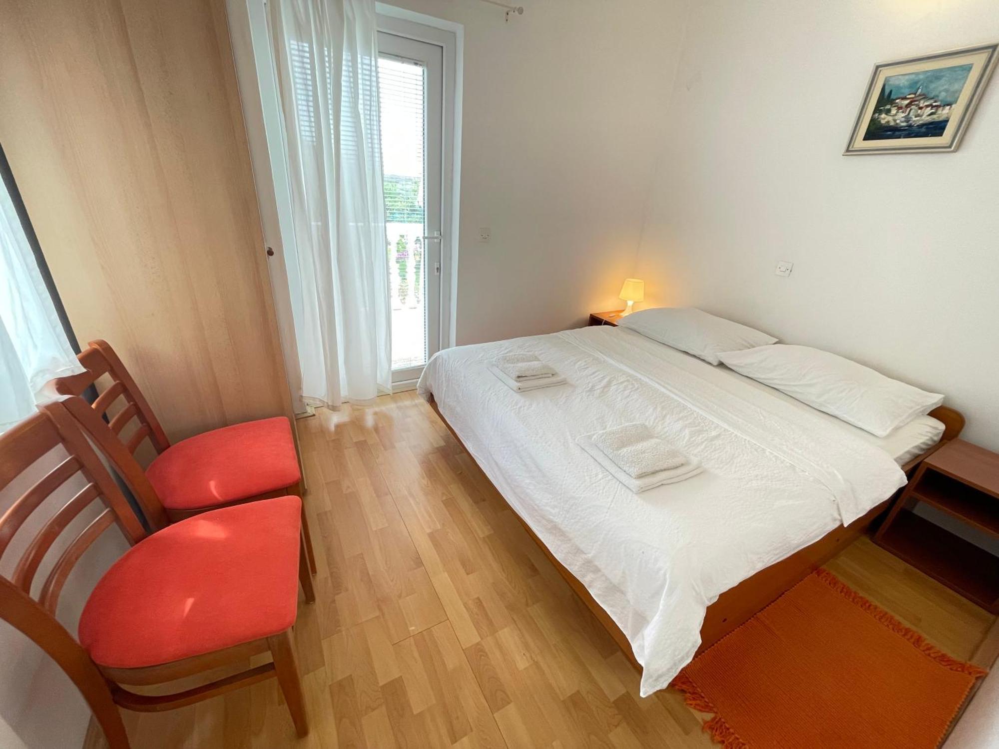 Apartments Zora Нин Стая снимка