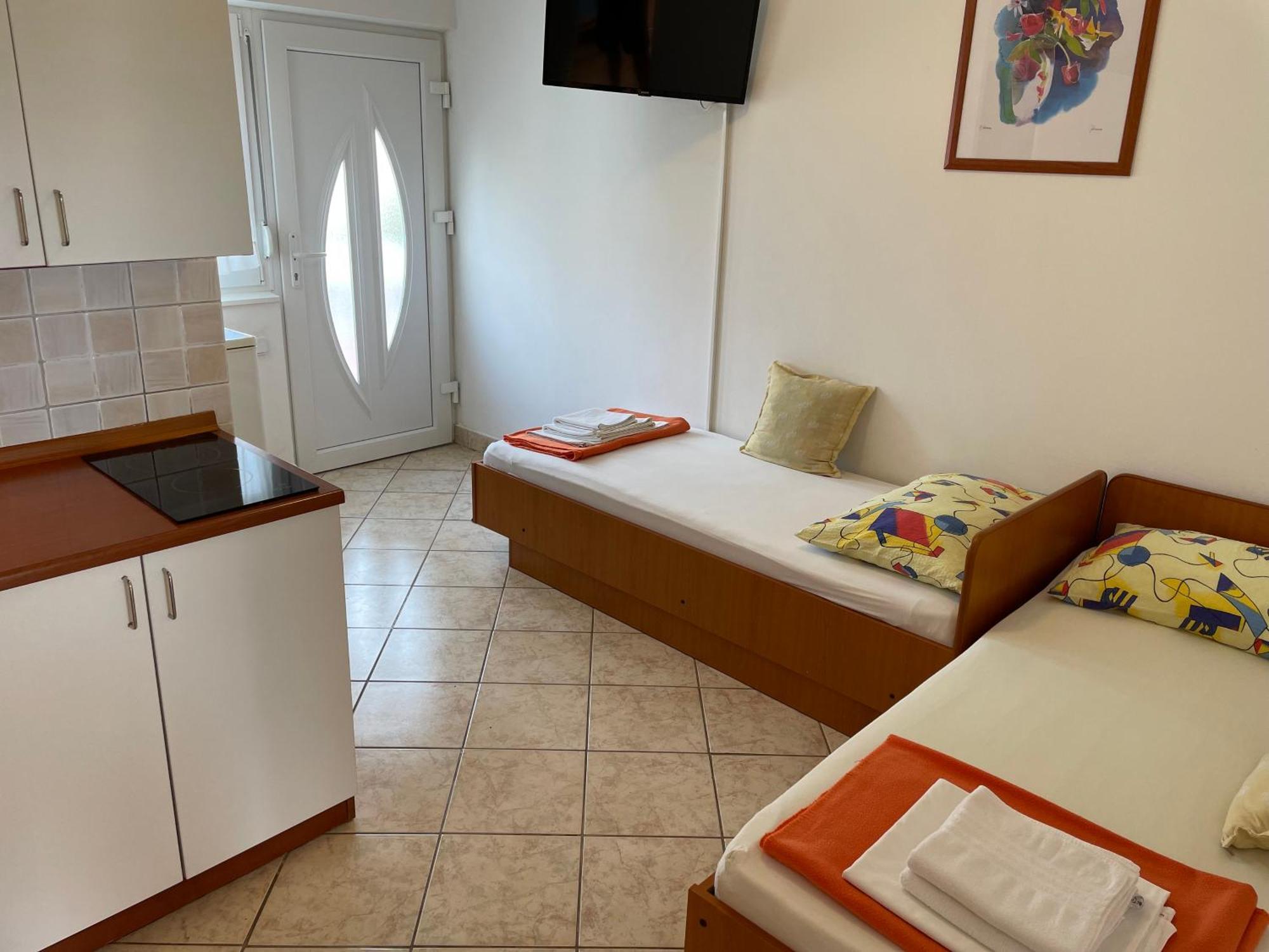 Apartments Zora Нин Стая снимка
