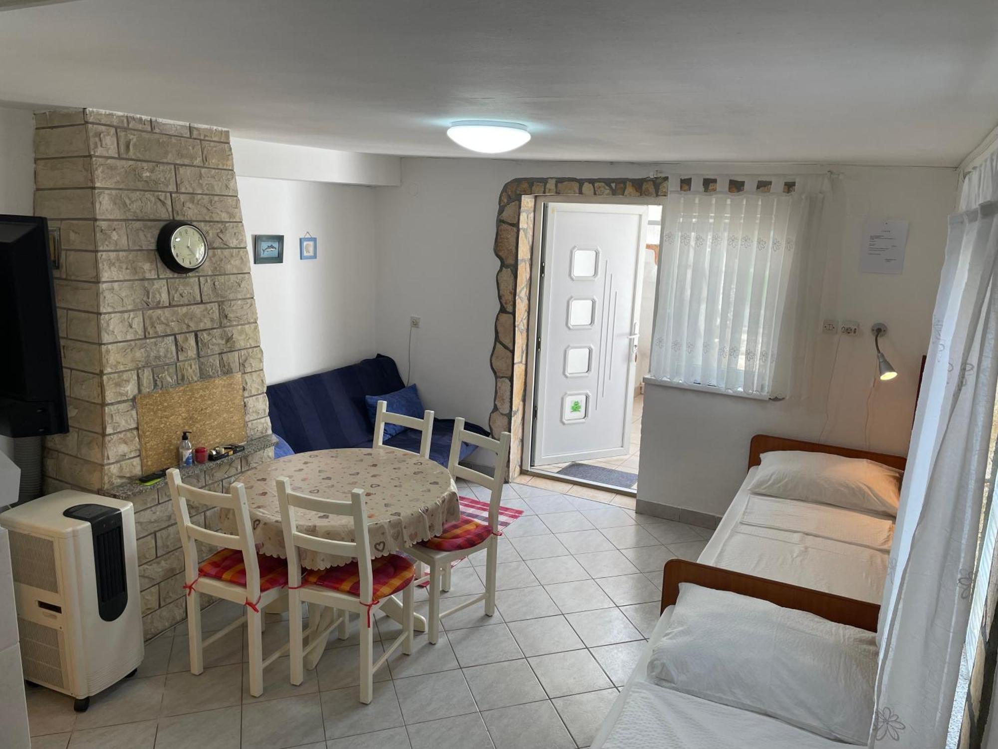 Apartments Zora Нин Стая снимка