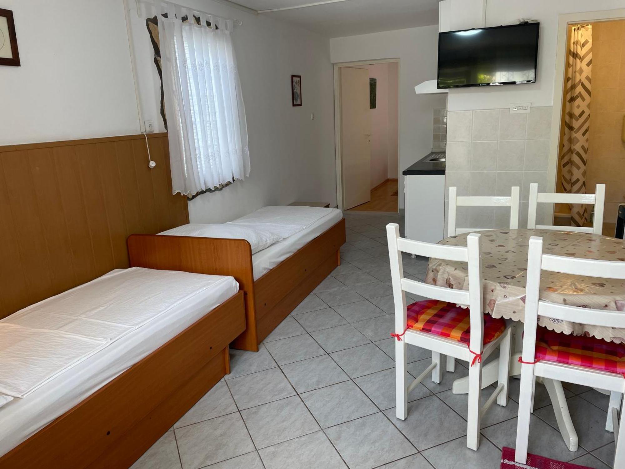 Apartments Zora Нин Стая снимка